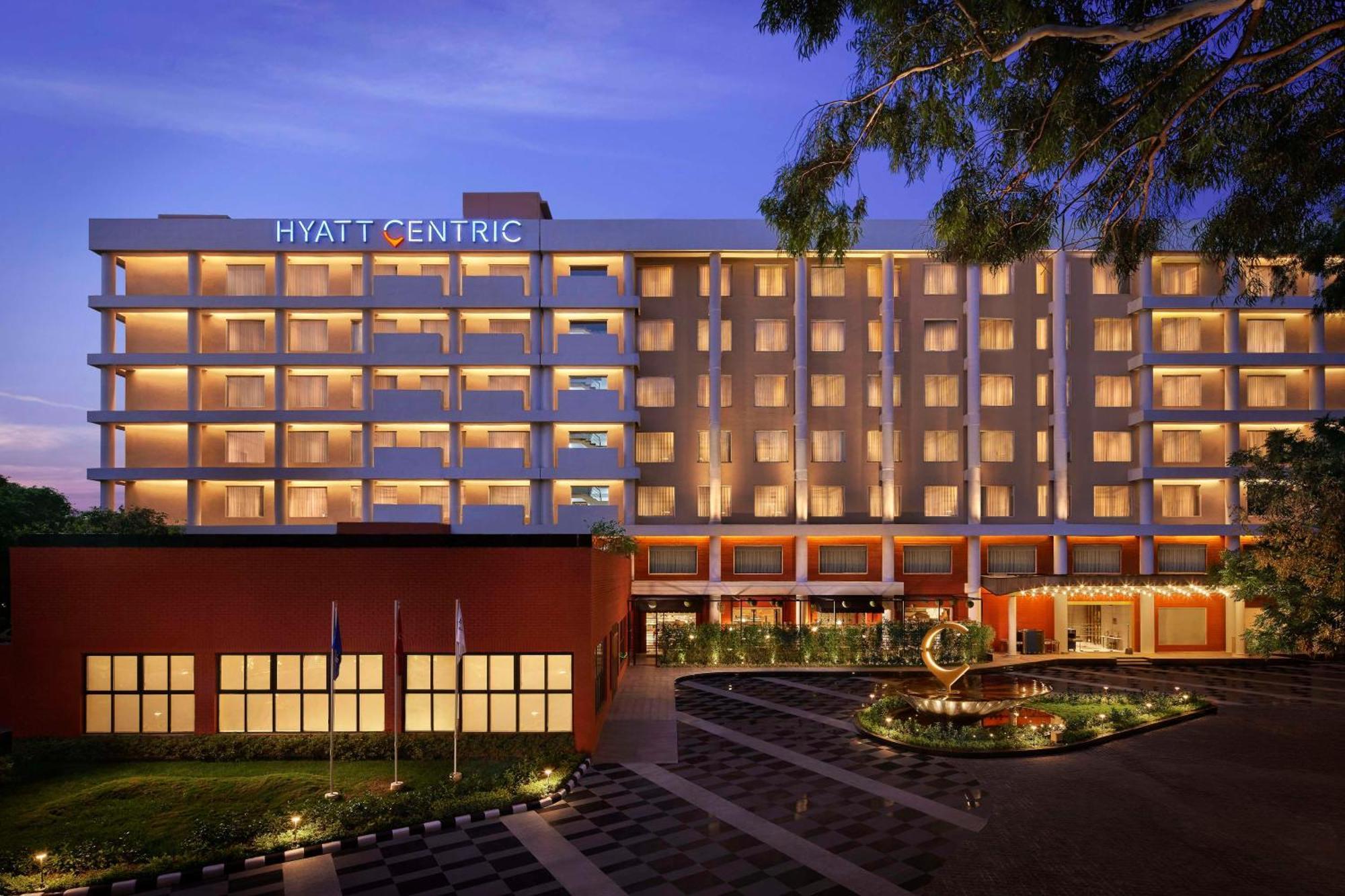 Hyatt Centric Sector17 Chandigarh Bagian luar foto